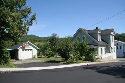 52 Church Street Barnet VT 05821