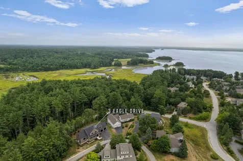 3 Eagle Drive Newmarket NH 03857