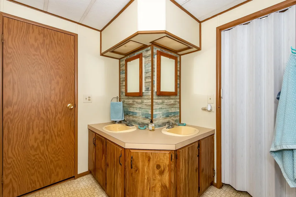 32 Lilac Drive Rochester NH 03867