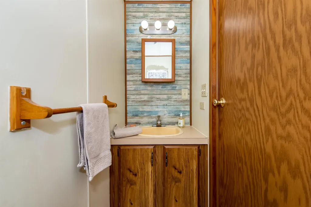 32 Lilac Drive Rochester NH 03867
