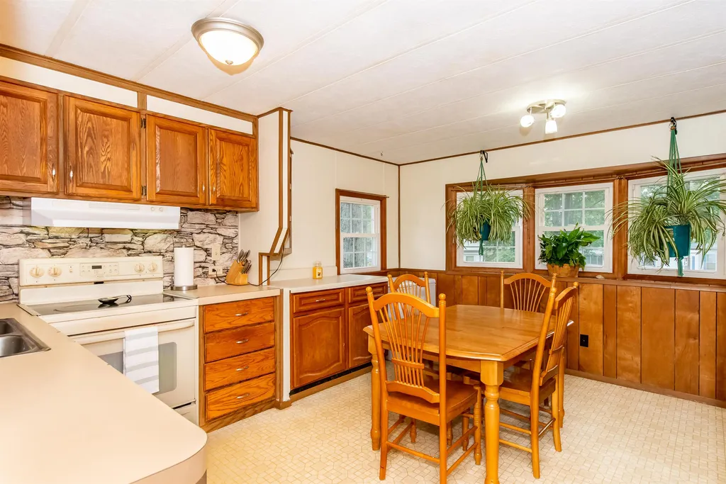 32 Lilac Drive Rochester NH 03867