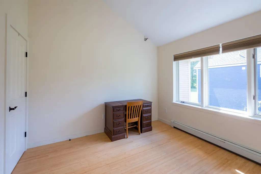 25 Common Way Charlotte VT 05445