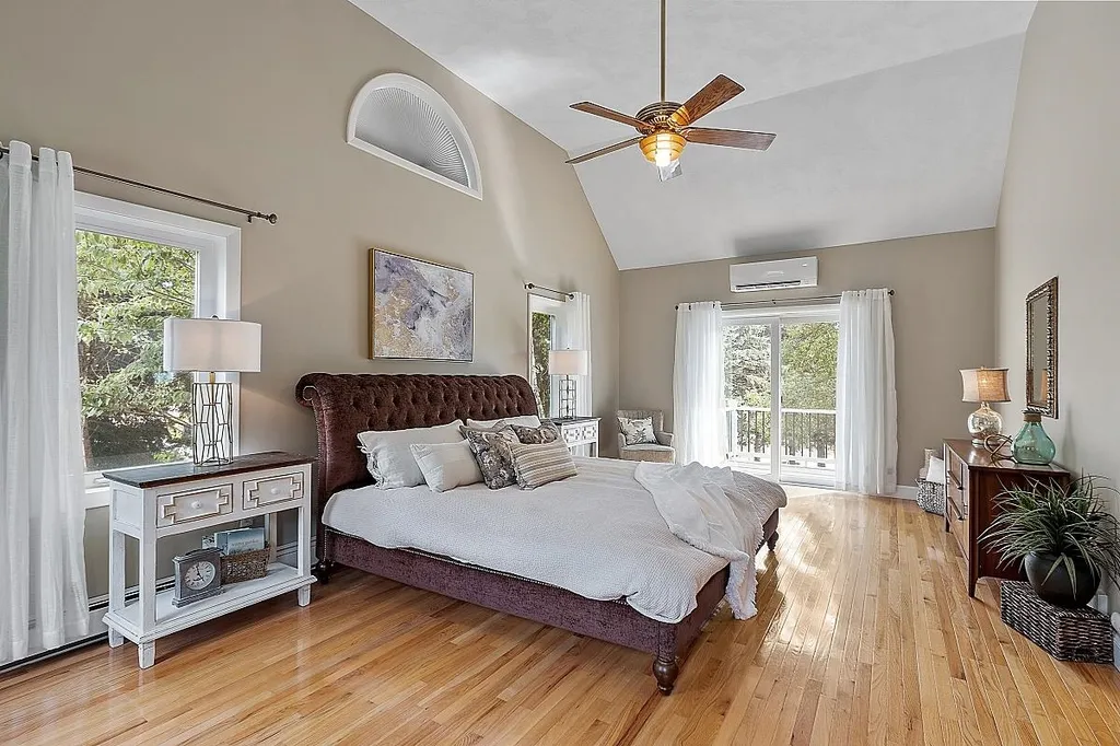 4 Elton Avenue Stratham NH 03885