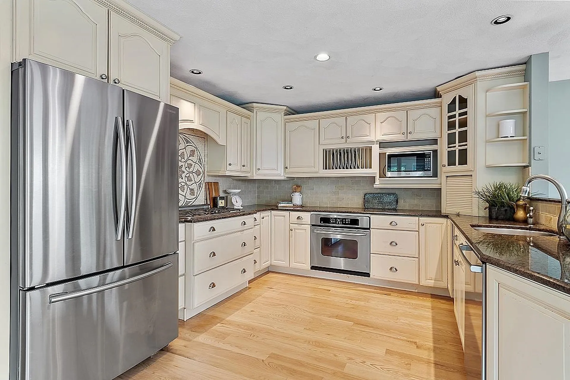 4 Elton Avenue Stratham NH 03885