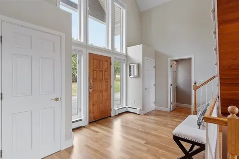 4 Elton Avenue Stratham NH 03885