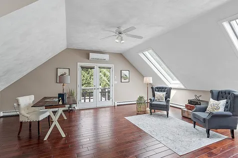 4 Elton Avenue Stratham NH 03885