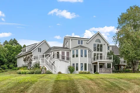 4 Elton Avenue Stratham NH 03885