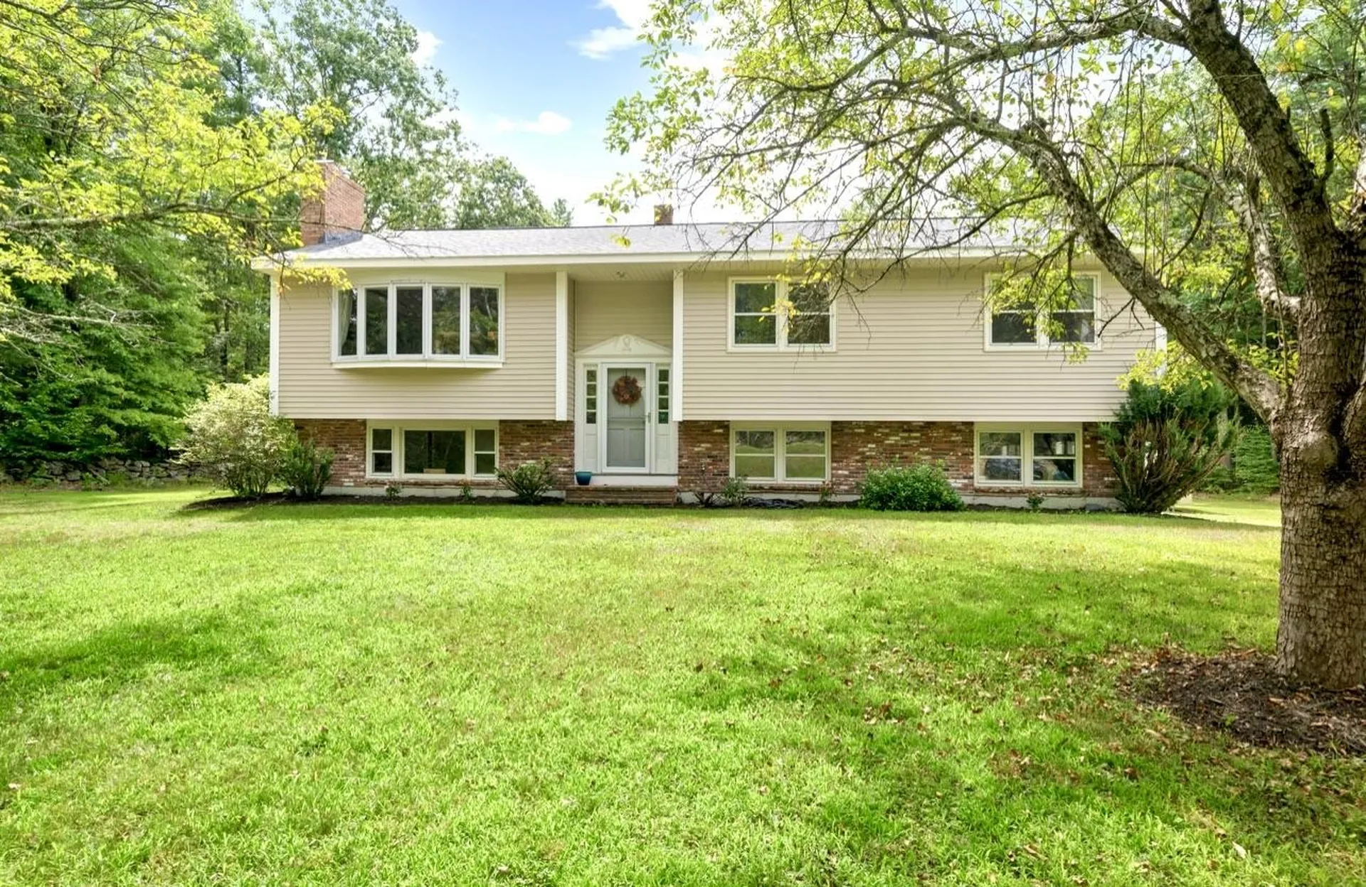 350 Bedford Road New Boston NH 03070