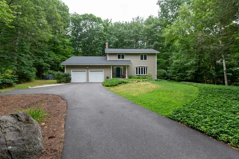 18 Regency Drive Bedford NH 03110