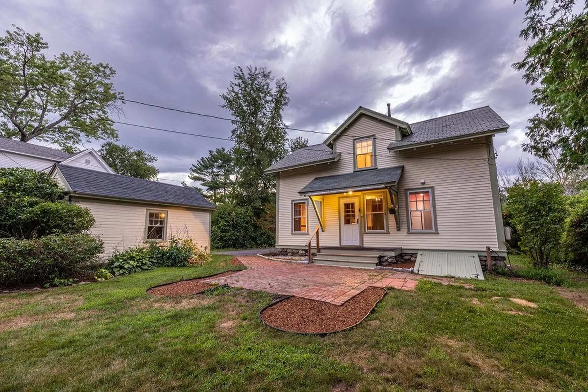 5 Lamson Avenue Goffstown NH 03045
