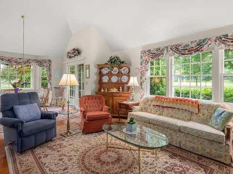 38 Eastman Farm Road Burlington VT 05408