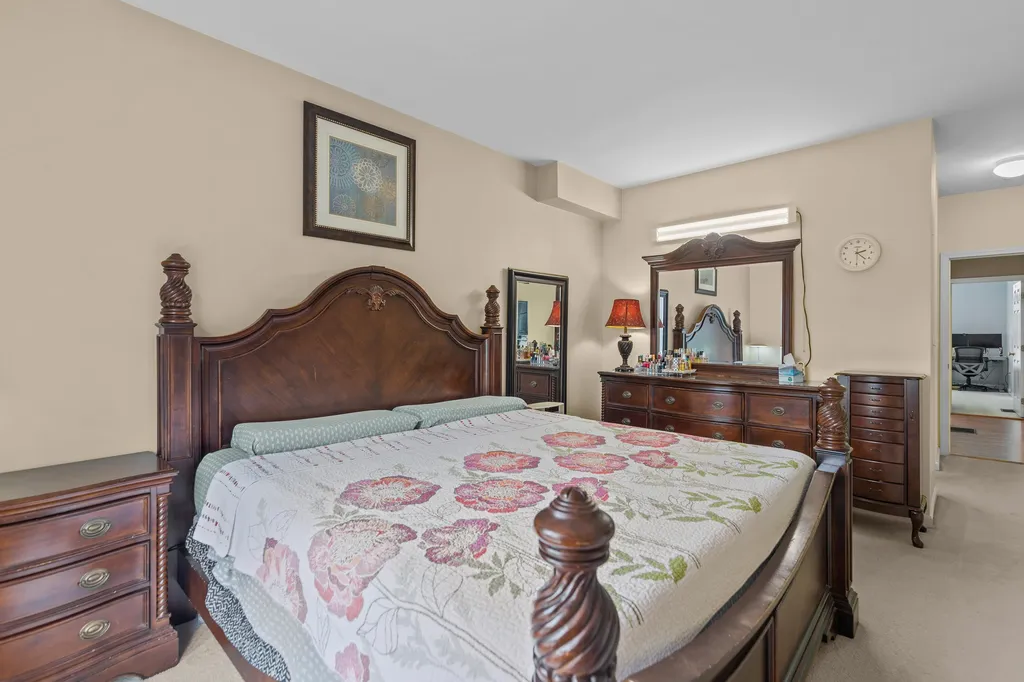 34 Chatham Drive Bedford NH 03110