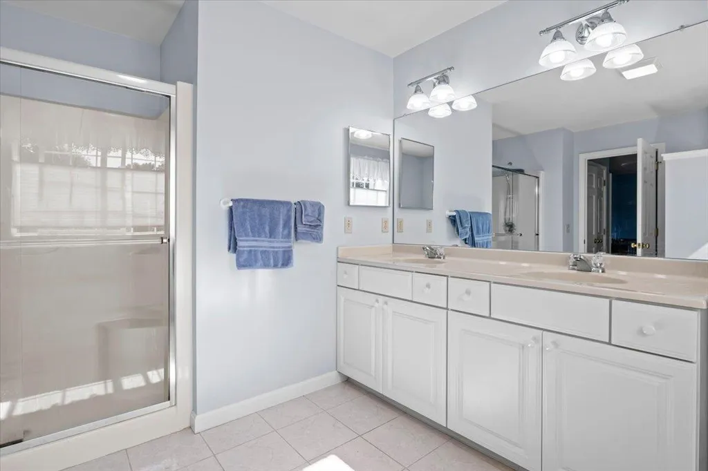 78 Stonington Circle South Burlington VT 05403