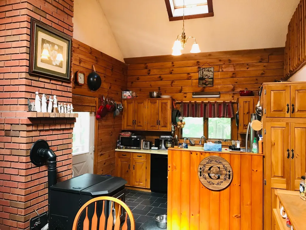 8 Farley Lane Berlin NH 03570