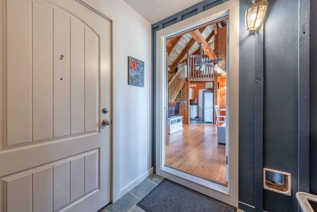 1457 King Hill Road New London NH 03257