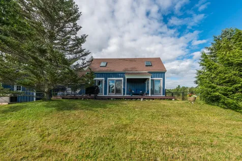 1457 King Hill Road New London NH 03257