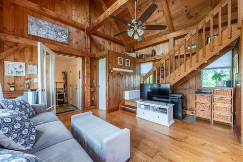 1457 King Hill Road New London NH 03257