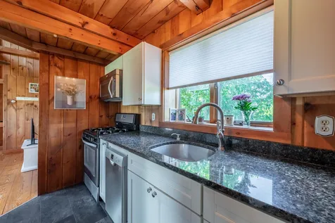 1457 King Hill Road New London NH 03257