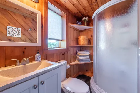 1457 King Hill Road New London NH 03257