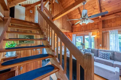 1457 King Hill Road New London NH 03257