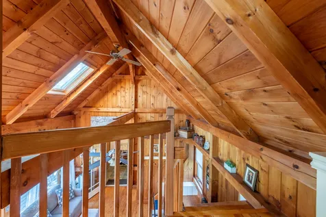 1457 King Hill Road New London NH 03257