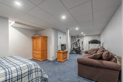 1457 King Hill Road New London NH 03257