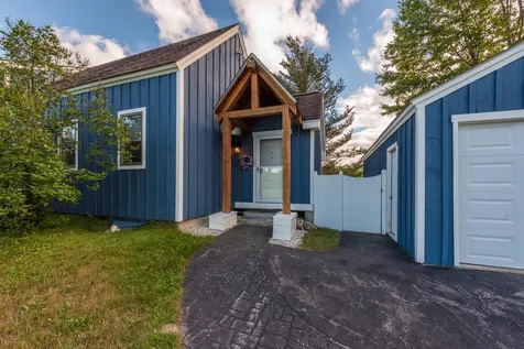 1457 King Hill Road New London NH 03257