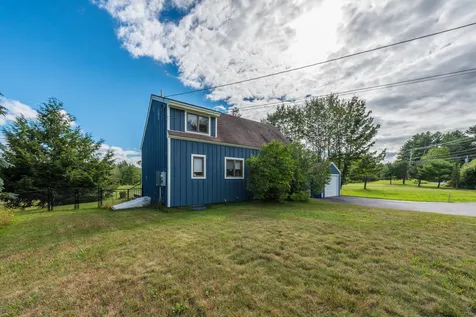1457 King Hill Road New London NH 03257