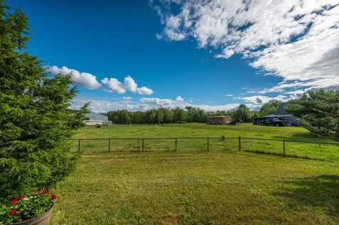 1457 King Hill Road New London NH 03257