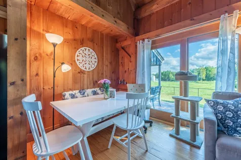 1457 King Hill Road New London NH 03257