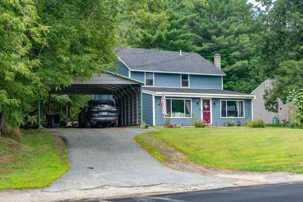 29 Nh Route 118 Canaan NH 03741