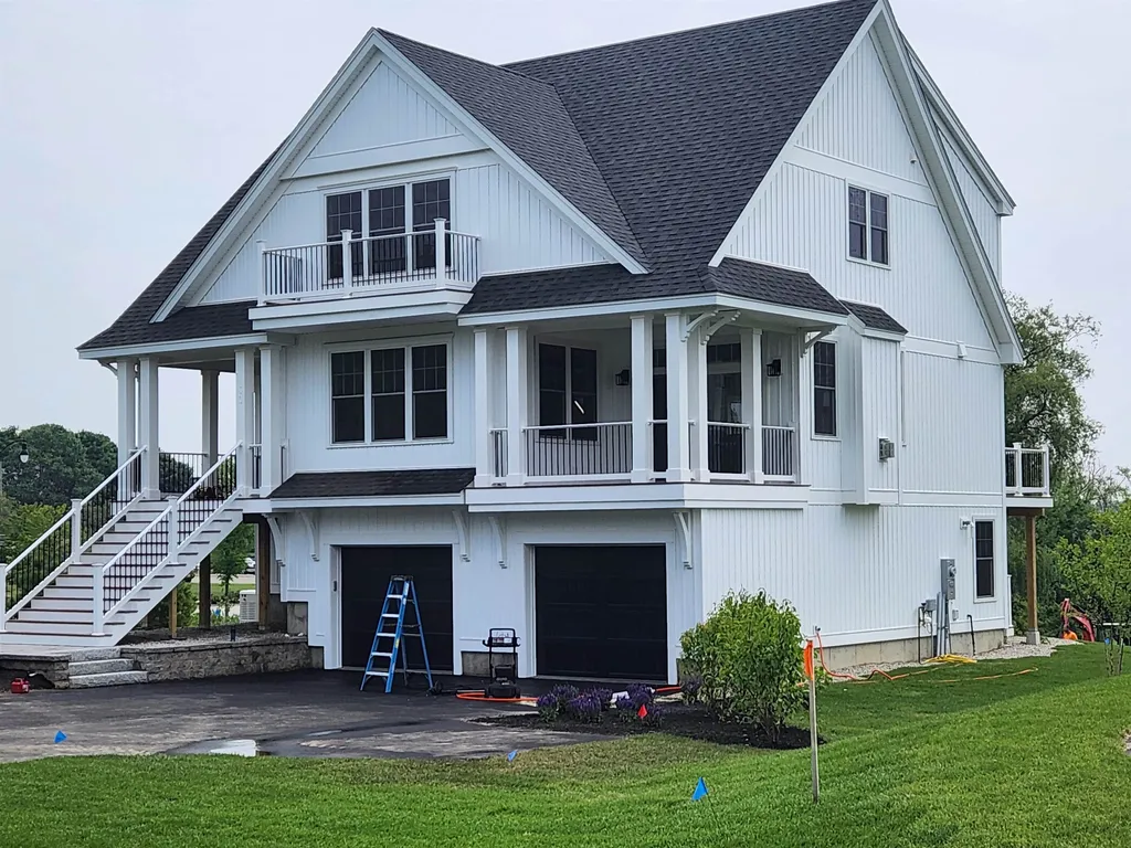 48 Watson's Landing Portsmouth NH 03801