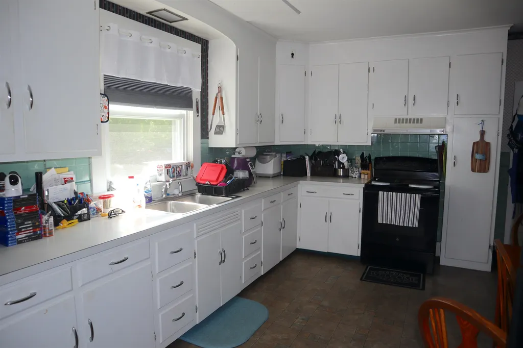 58-60 Grant Street Laconia NH 03246