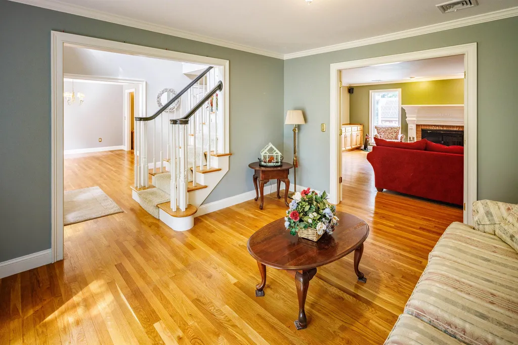 30 Bay View Road Dover NH 03820