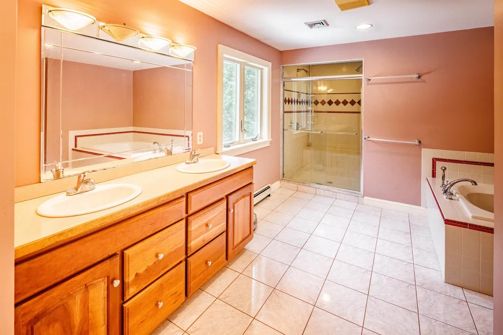30 Bay View Road Dover NH 03820