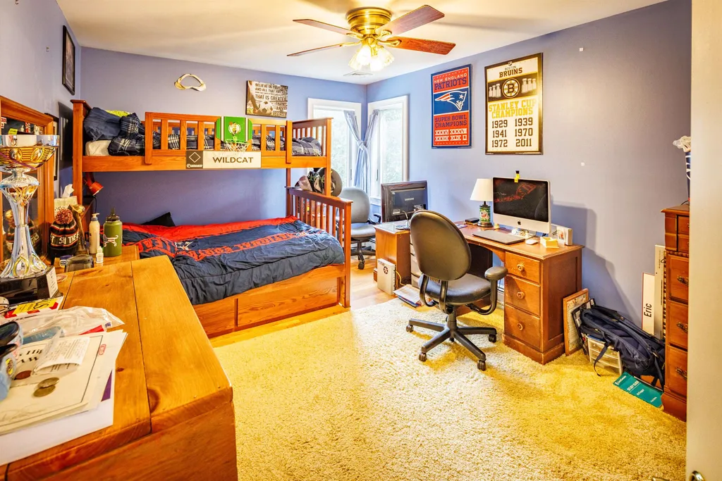 30 Bay View Road Dover NH 03820