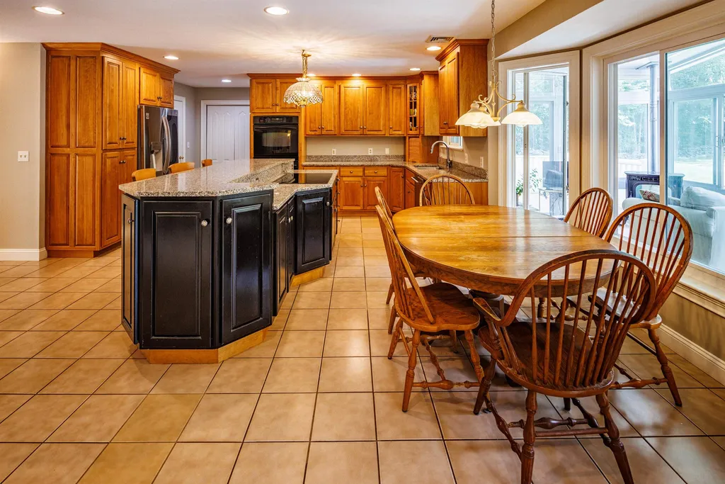 30 Bay View Road Dover NH 03820