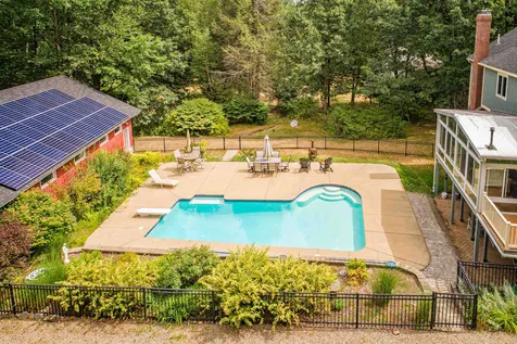 30 Bay View Road Dover NH 03820