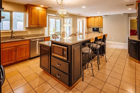 30 Bay View Road Dover NH 03820