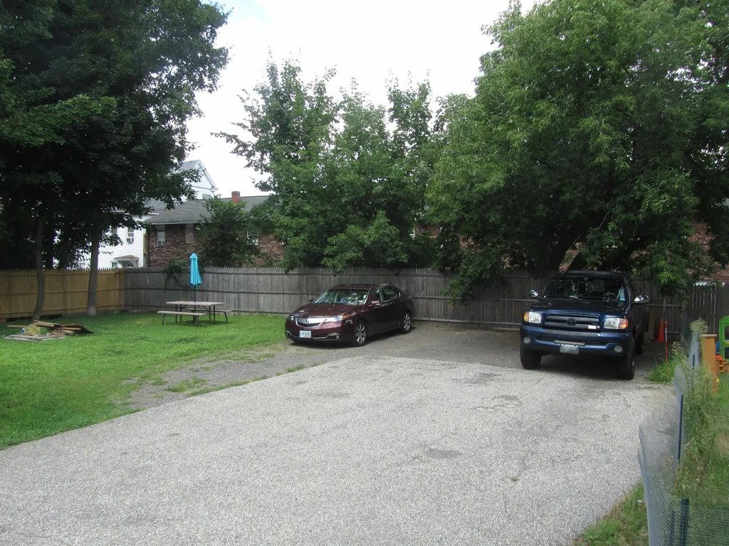 4-6 Gillis Street Nashua NH 03060