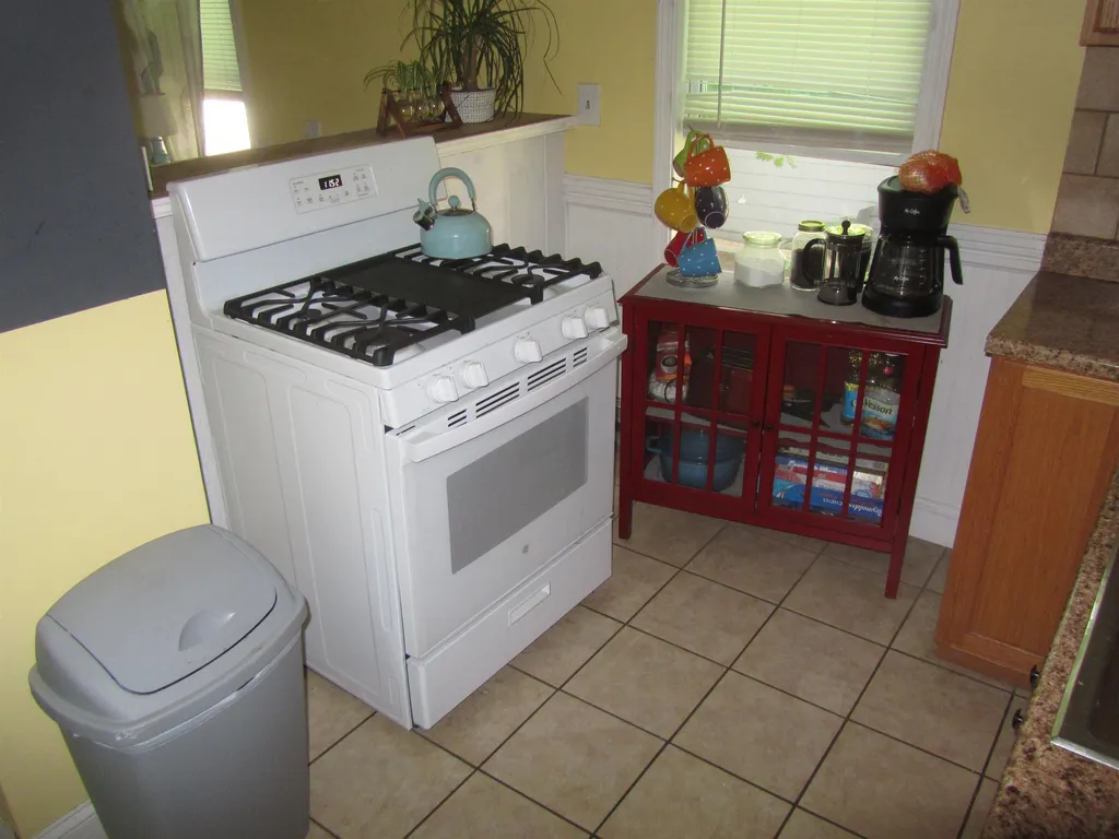 4-6 Gillis Street Nashua NH 03060