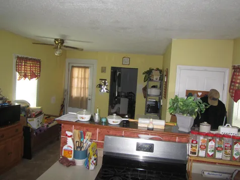 4-6 Gillis Street Nashua NH 03060
