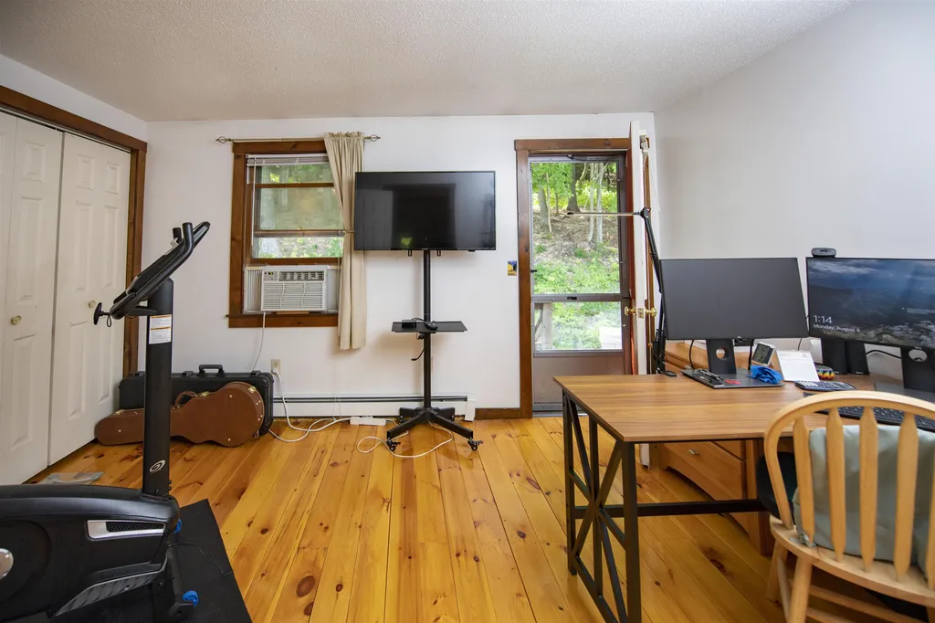 574 Willard Road Hartford VT 05059