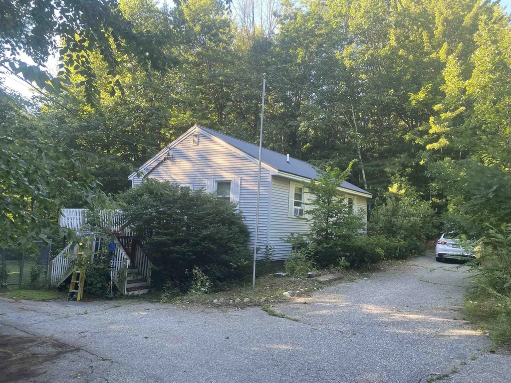 10 Forest Avenue Gilford NH 03249