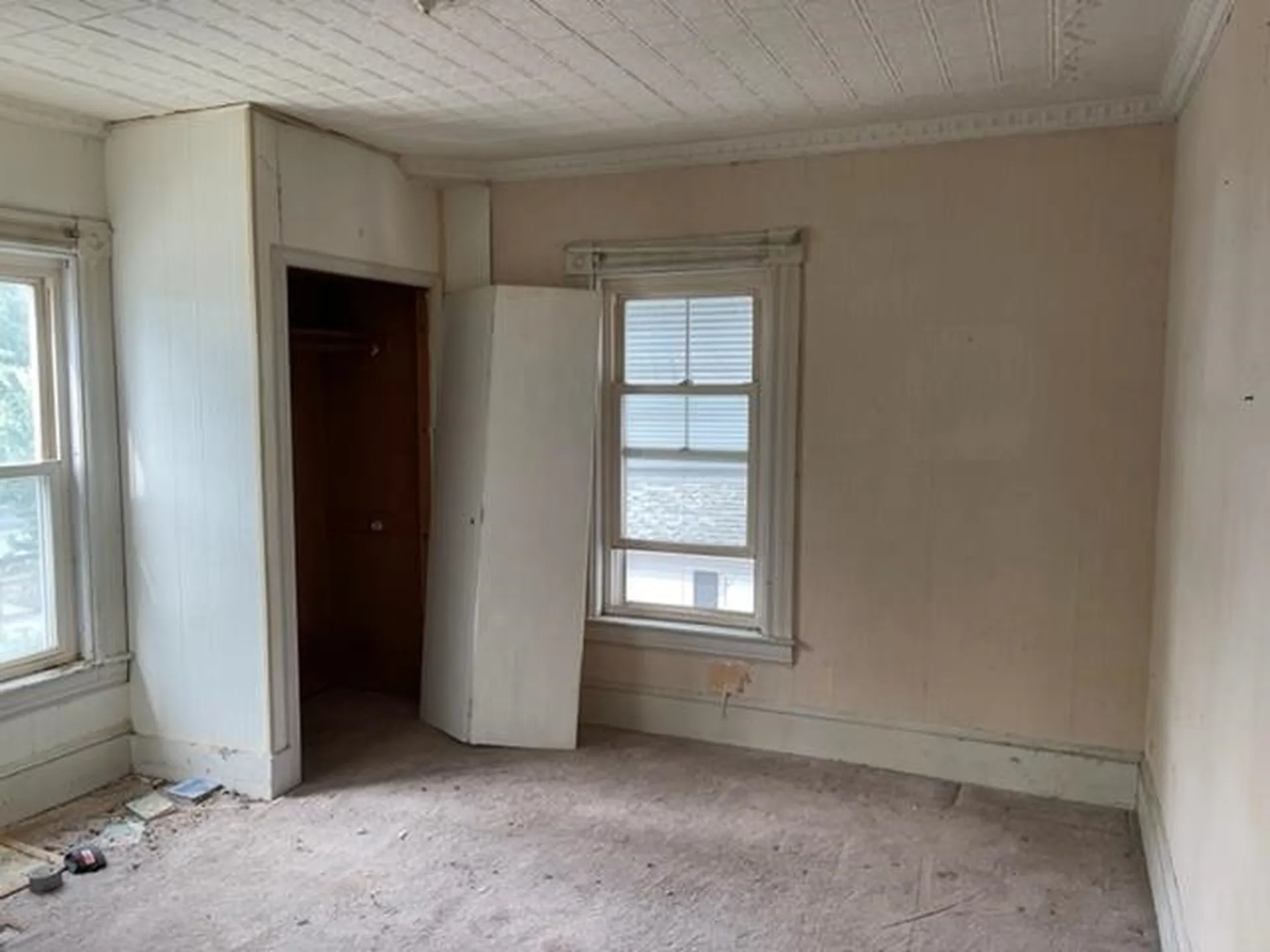 598 Cedar Street Manchester NH 03103