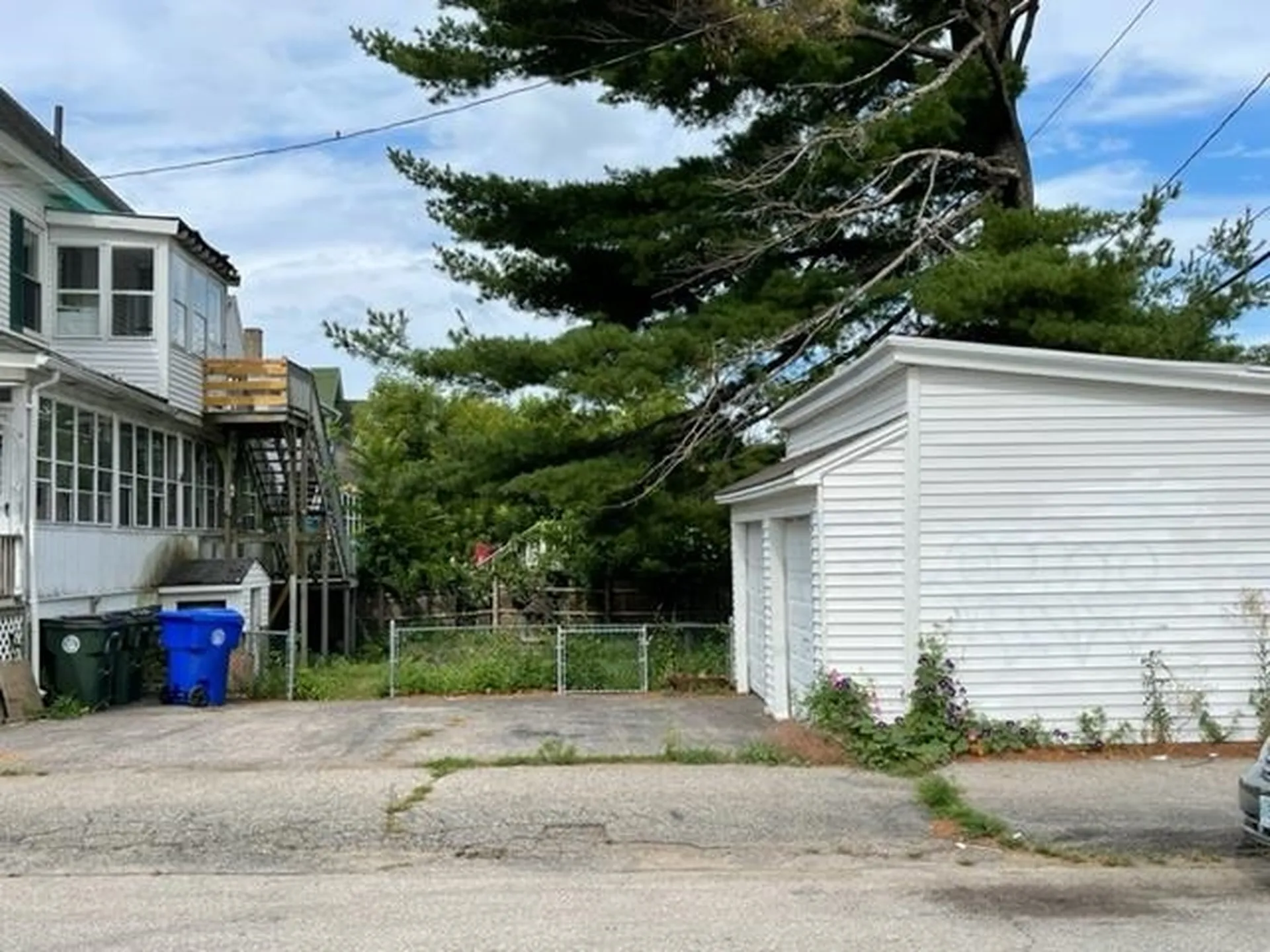 598 Cedar Street Manchester NH 03103