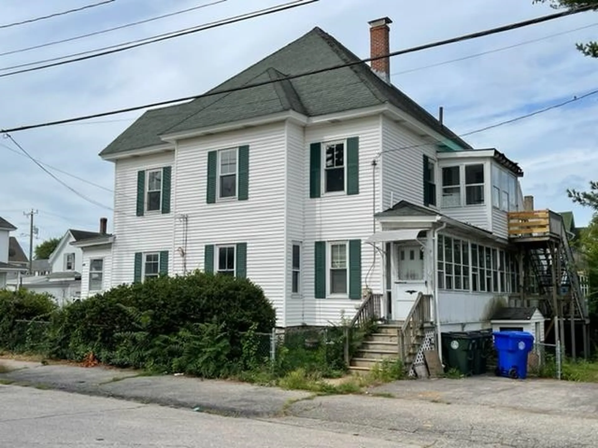 598 Cedar Street Manchester NH 03103