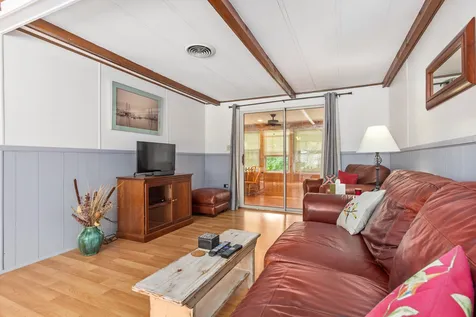 33 Arrowbrook Road Dover NH 03820