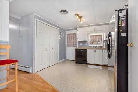 33 Arrowbrook Road Dover NH 03820