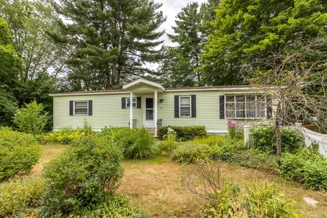 33 Arrowbrook Road Dover NH 03820